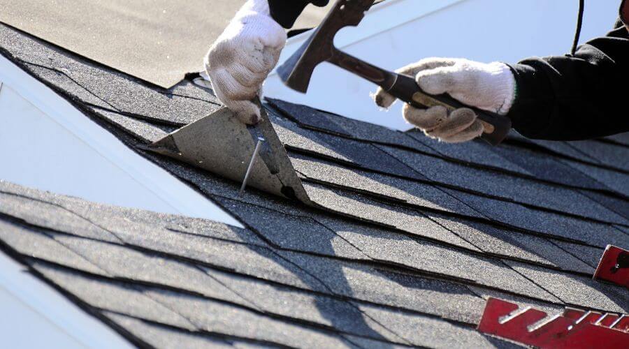 Expert Emergency Roof Repairs services in Meyersville, TX